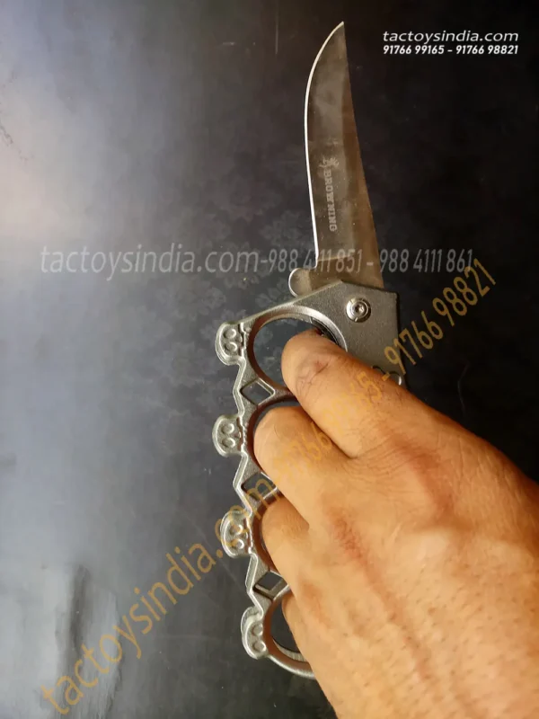 Trench Knuckle Knife Sword shape foldable knuck Knife