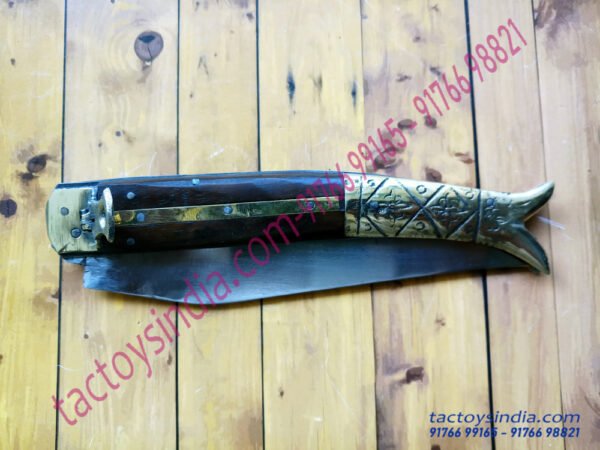 Medium-Rampuri-Chaku-Desi-Sheesham-Wood-Brass-Handle-Antique-Rampur-UP.-Knife