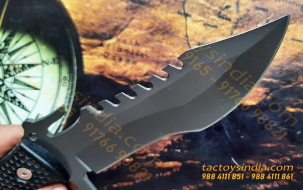 Outdoor Special Edition Tracker Knife Full tang Construction Serrated