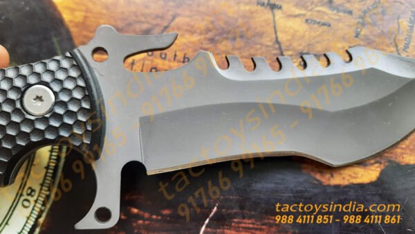 Outdoor Special Edition Tracker Knife Full tang Construction Serrated