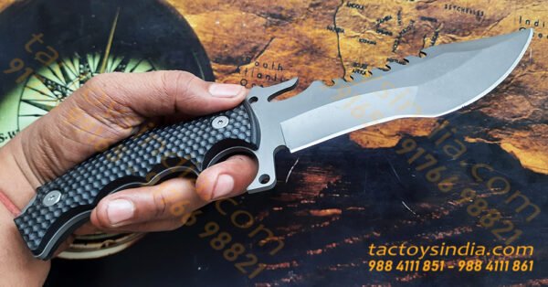 Outdoor Special Edition Tracker Knife Full tang Construction Serrated