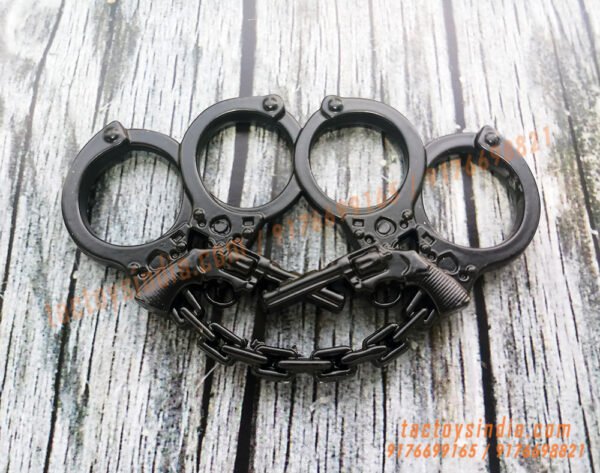 Antique-Hand-Cuffs-and-Revolver-Black-Colour-Thick-Metal-knuckleduster-Safety-Punch-Tactical-Self-defen