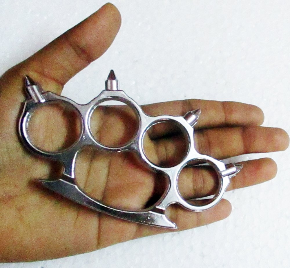 Steel Spiked Knuckle Duster