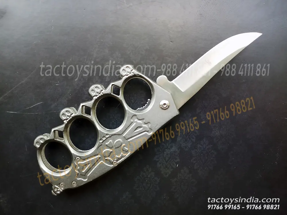 Trench-Knuckle-Knife-Sword-shape-foldable-knuck-Knife-3.webp